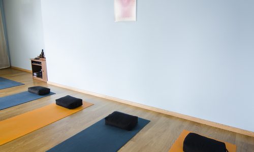 sala yoga vertical esterillas